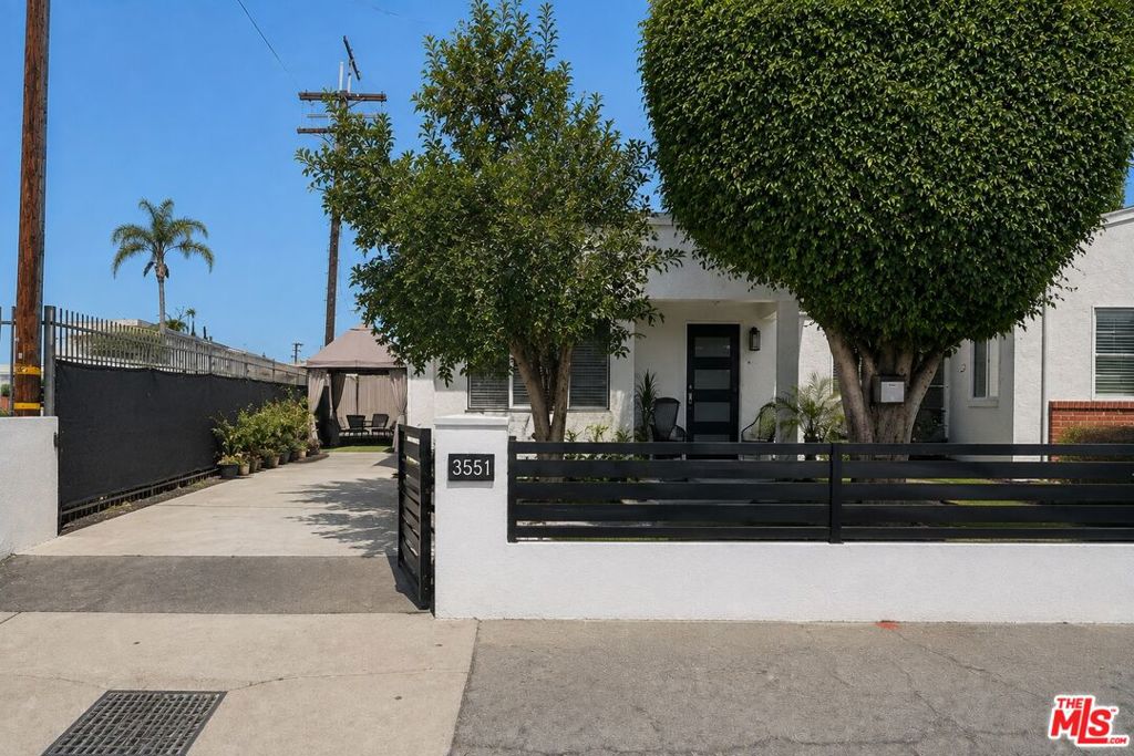 3551 Palm Drive — photo