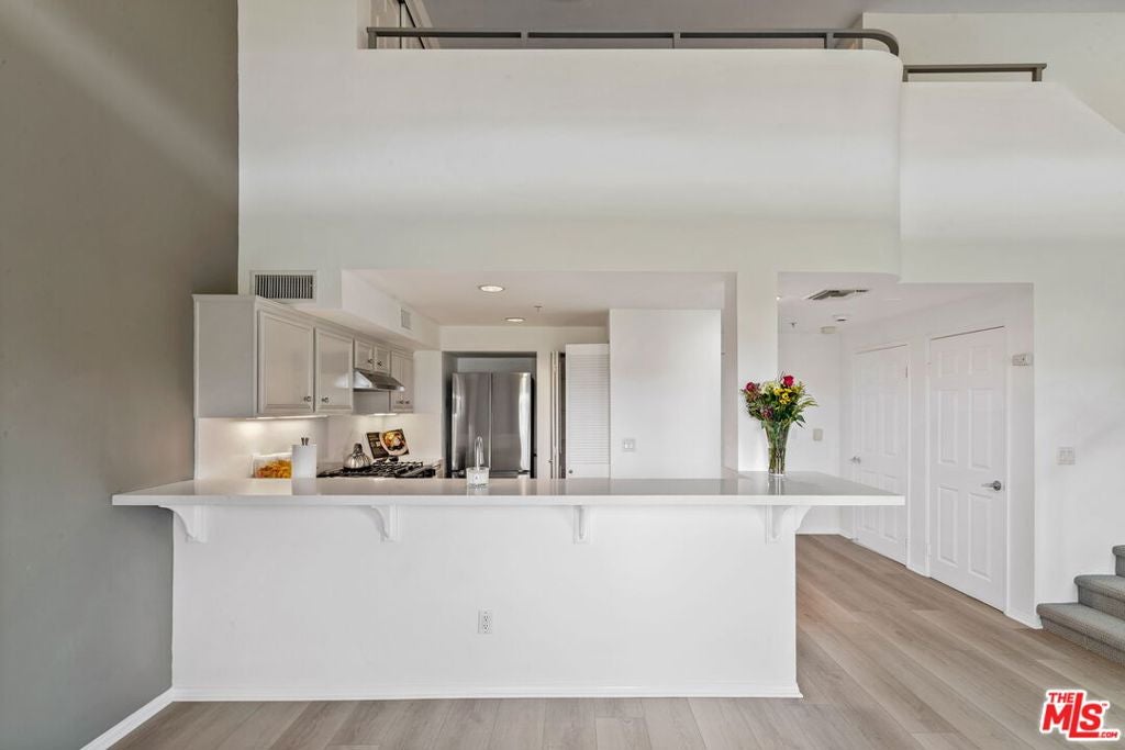 13200 Pacific Promenade 438 — photo