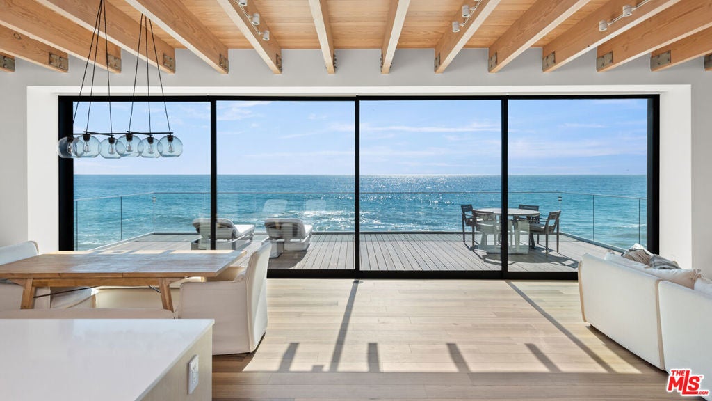 24604 Malibu Road — photo