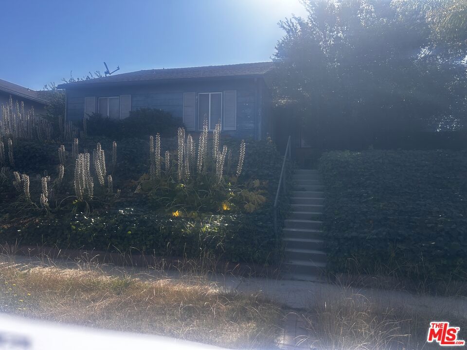 11726 Spinning Avenue — photo