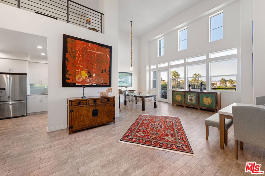 7100 Playa Vista Drive 405 — photo