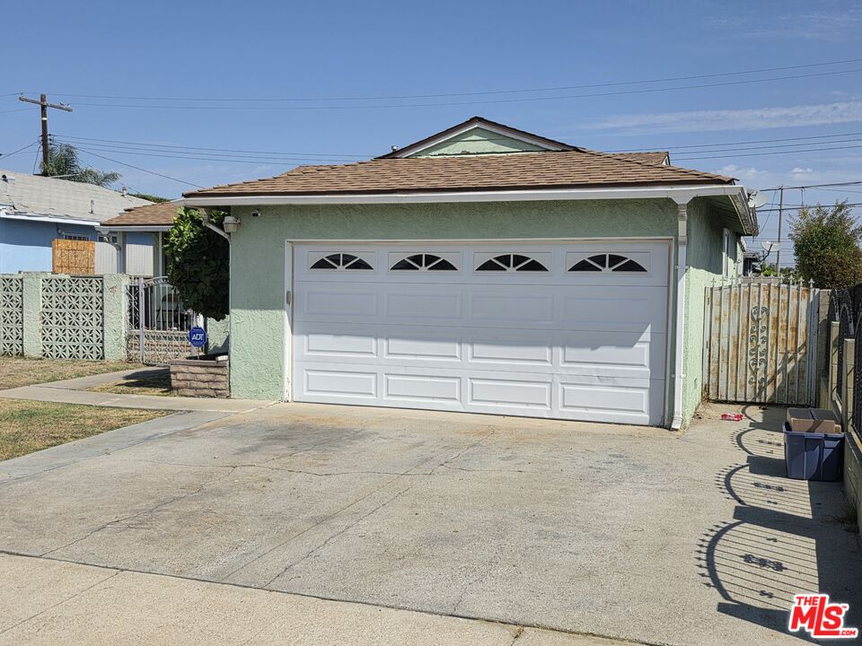 2203 W 158th St, Compton, CA 90220 — photo 2