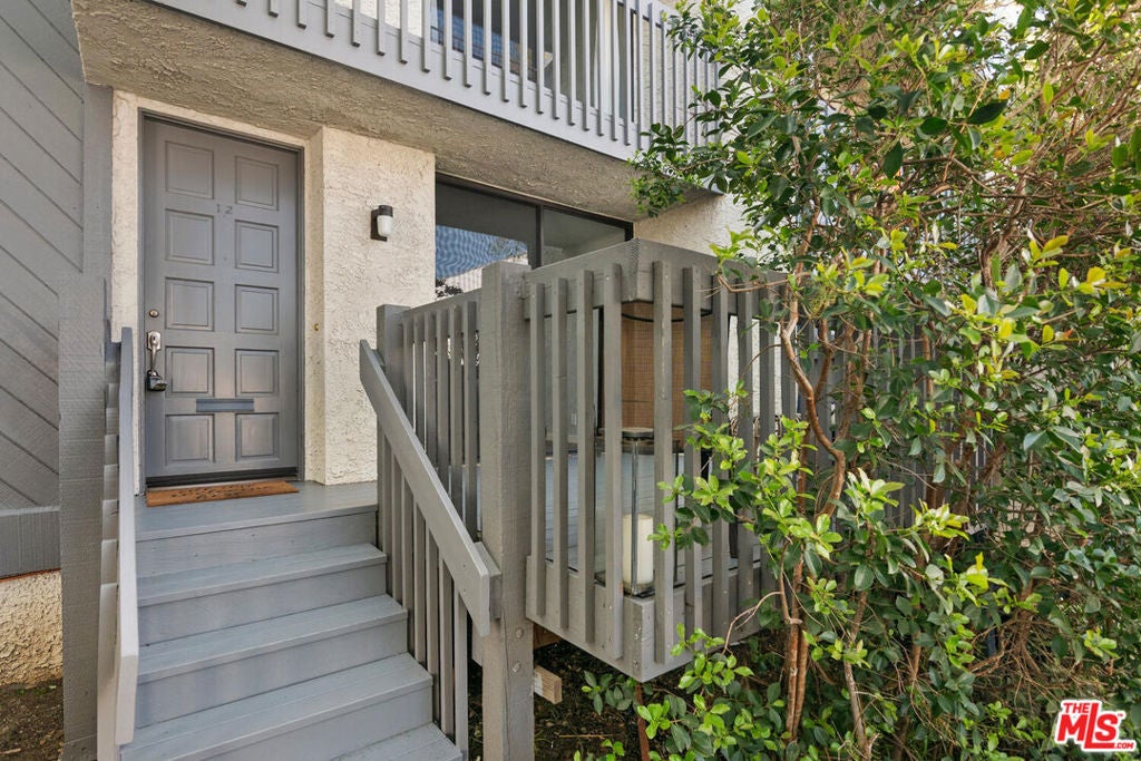 29239 Heathercliff Road 12 — photo