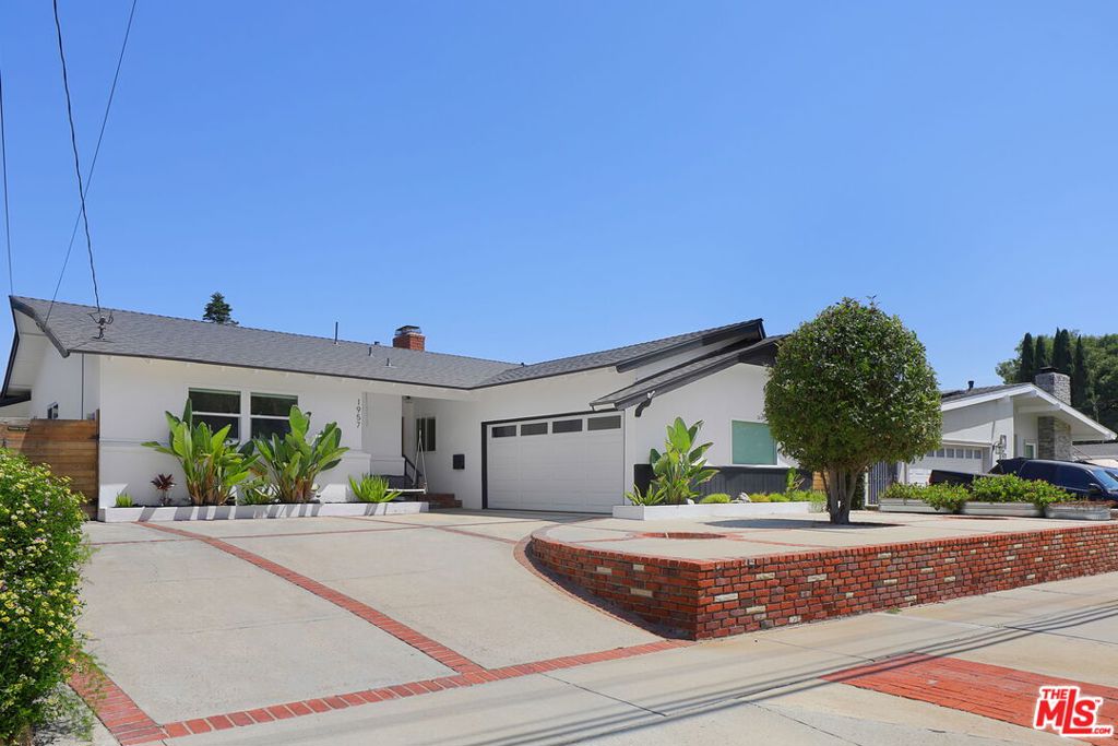1957 Redondela Drive — photo