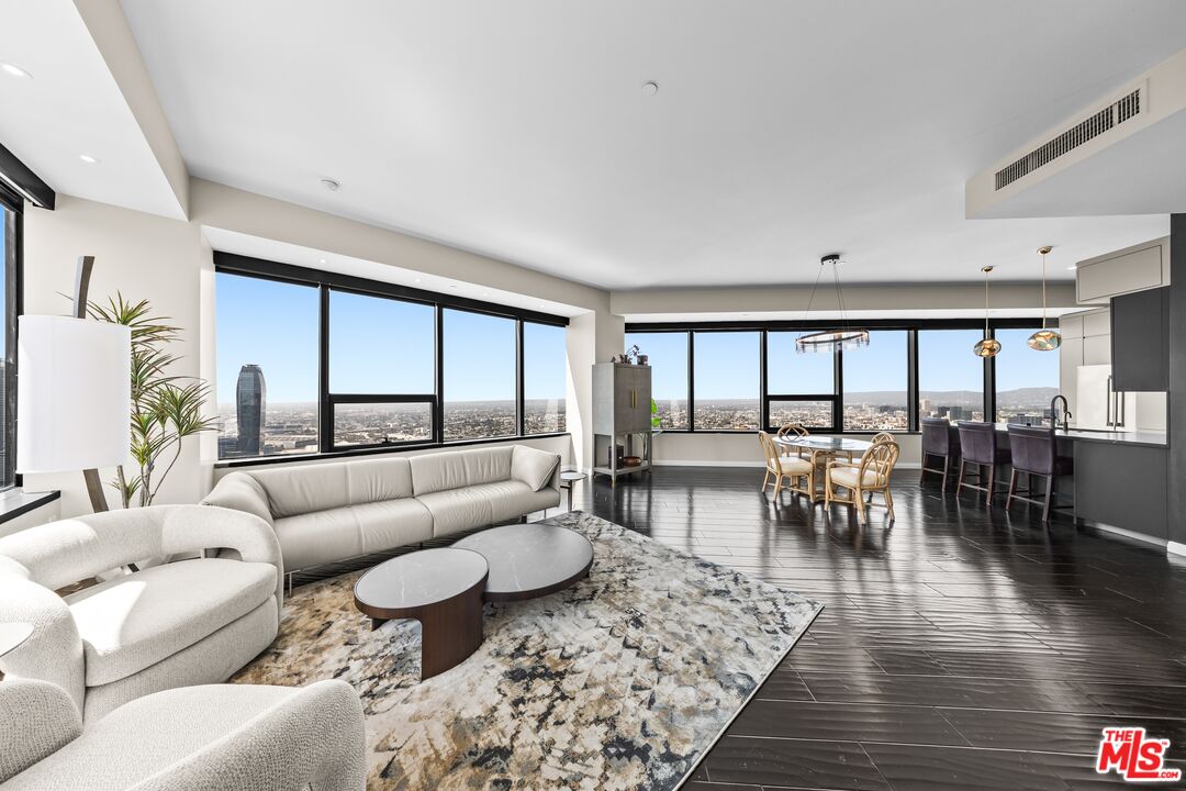 1100 Wilshire Blvd Unit 3208 — photo
