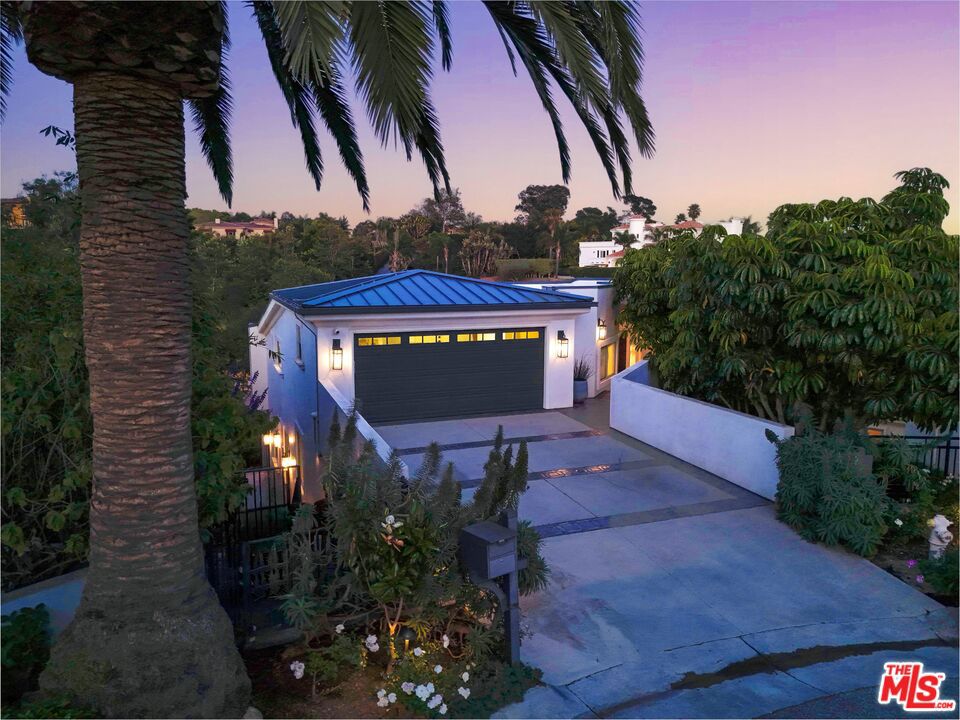 28935 W Beach Lane — photo