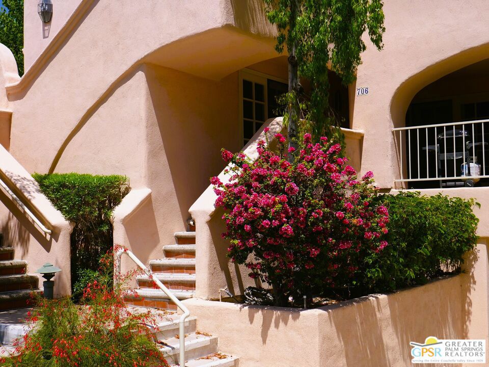 500 E Amado Road 706 — photo