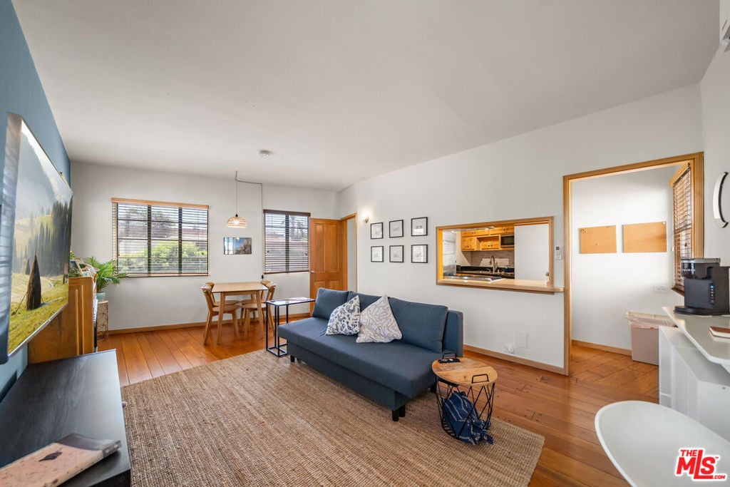 3121 W 3rd Street — photo