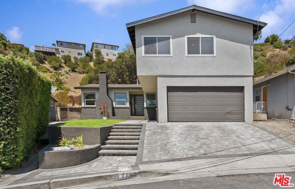 2761 Lompoc Street — photo
