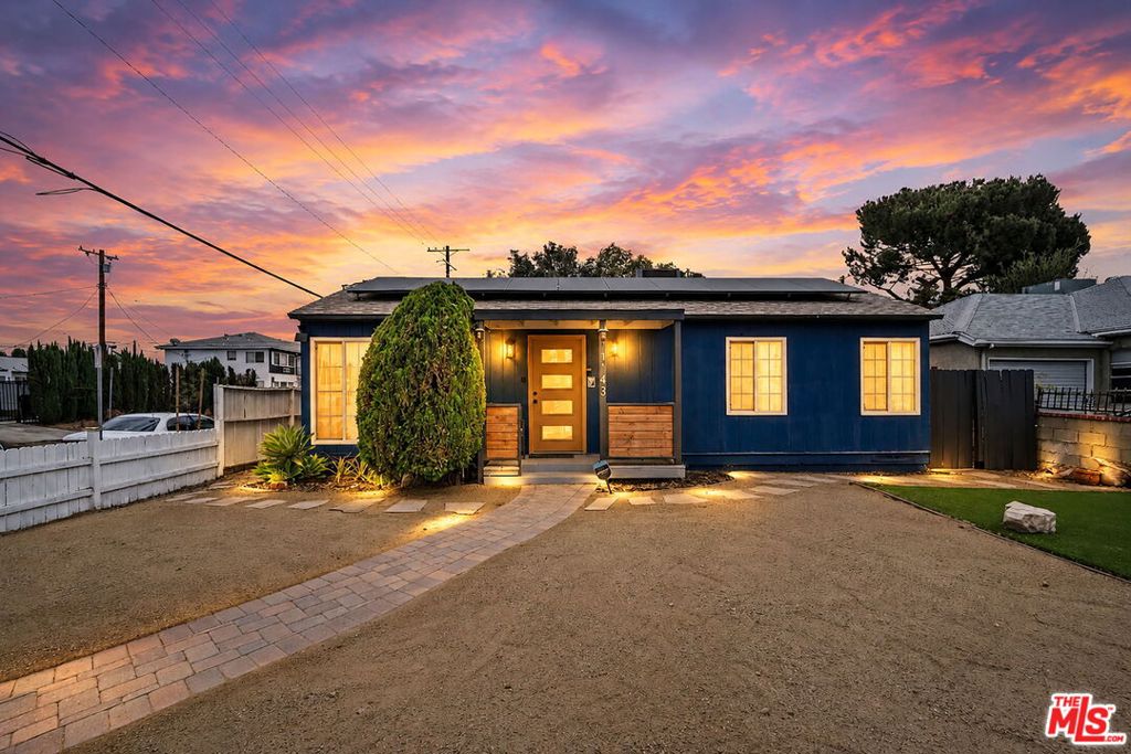 11143 Califa Street — photo