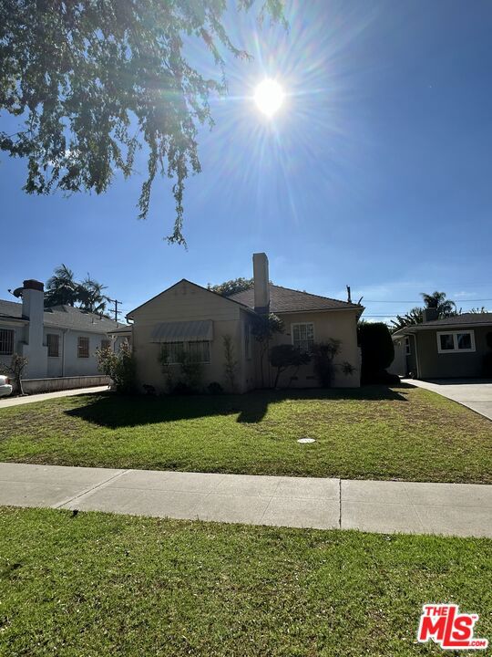3445 S Redondo Boulevard — photo