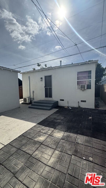 9601 Alexander Avenue 1/2 — photo