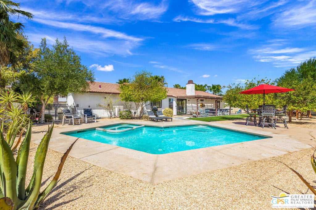 2342 N San Gorgonio Road — photo