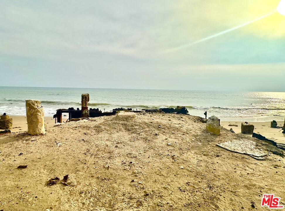 19240 Pacific Coast Highway — photo