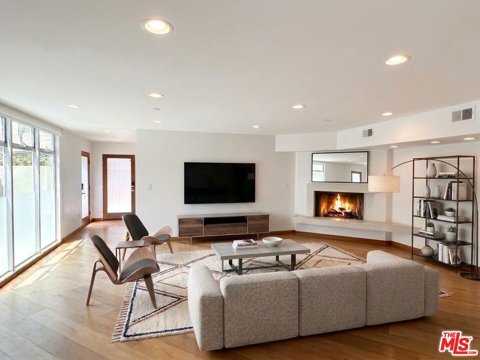 512 Brooks Avenue 6 — photo