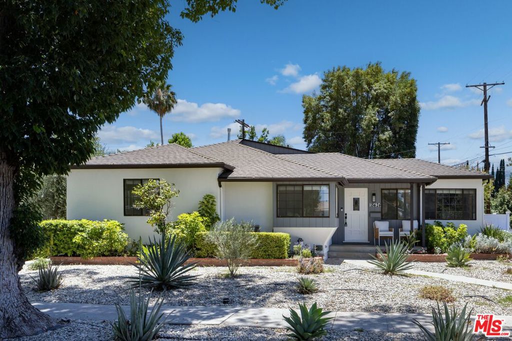 18424 Domino Street — photo