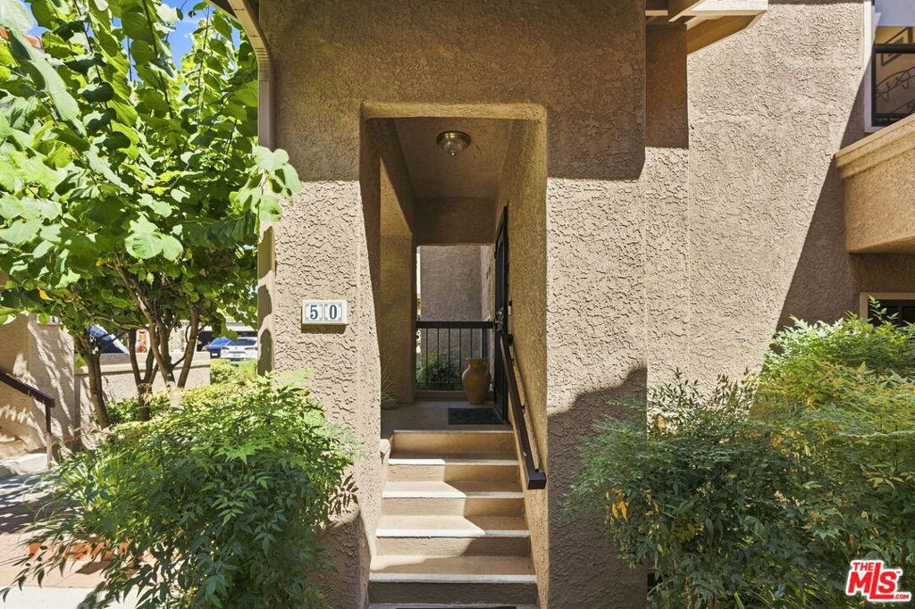 2352 Archwood Lane 50 — photo