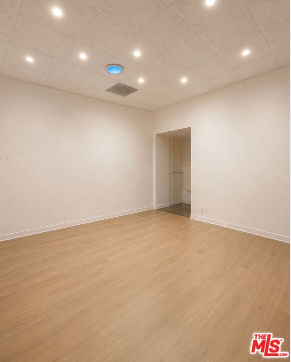 110 N Doheny Drive 102 — photo