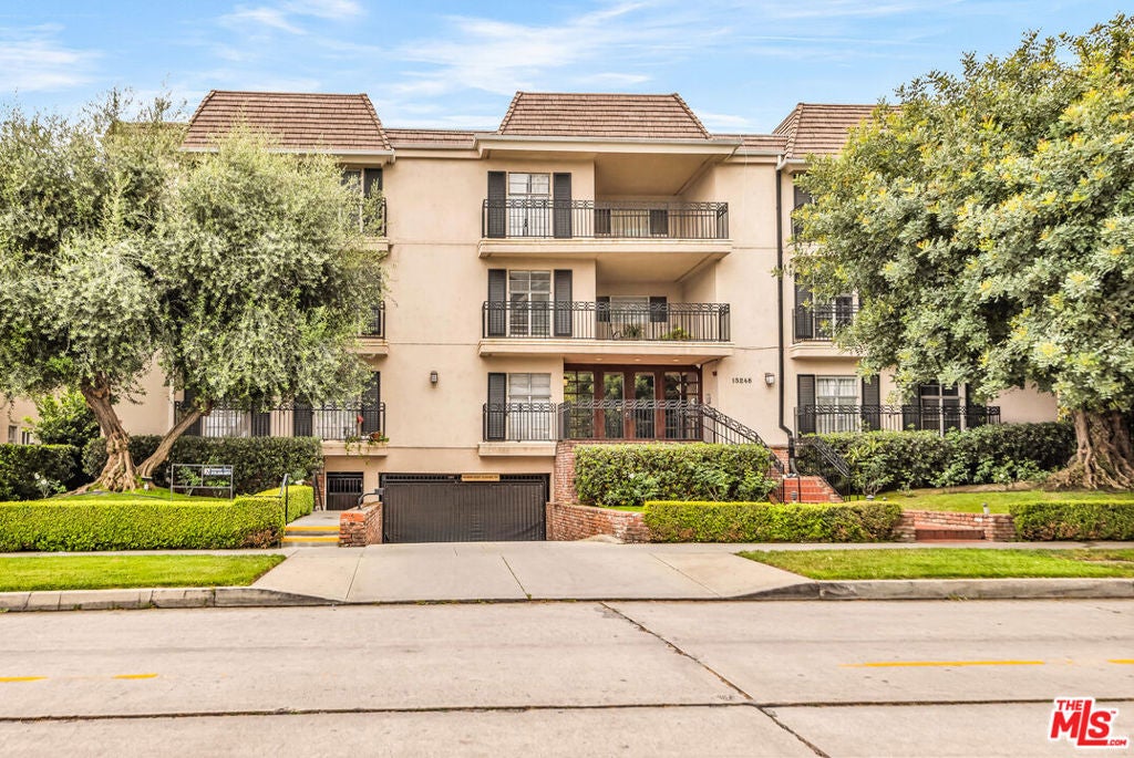 15248 Dickens Street 103 — photo
