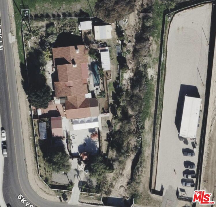 40518 Skypark Lane — photo