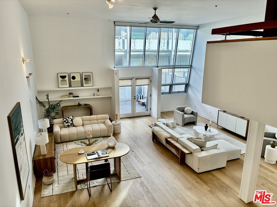615 Hampton Drive C101 — photo