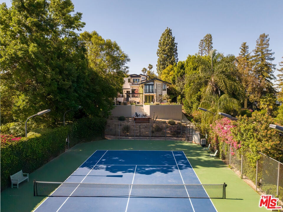 16820 Oak View Drive — photo