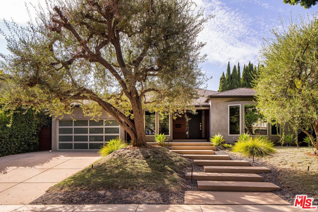 10481 Lindbrook Drive — photo