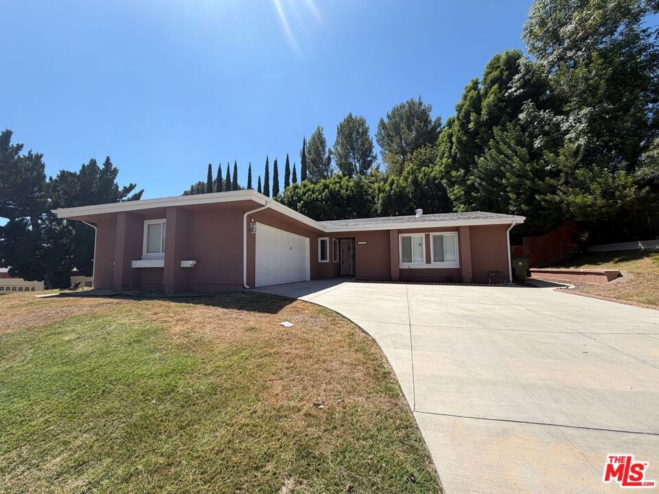 7365 Pomelo Drive — photo