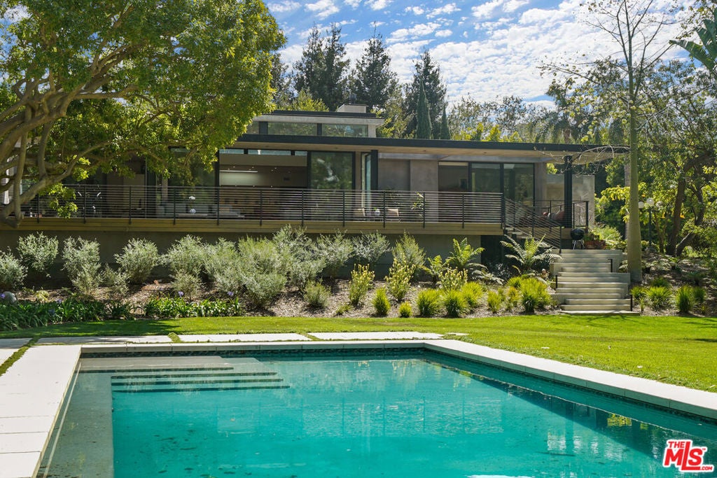 6254 Busch Drive — photo