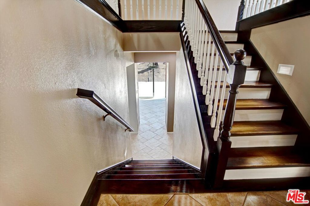 9071 Evonvale Drive — photo