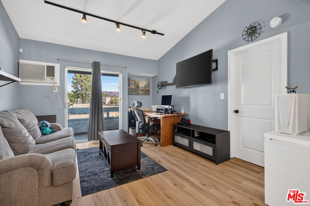 21801 Roscoe Boulevard 205 — photo