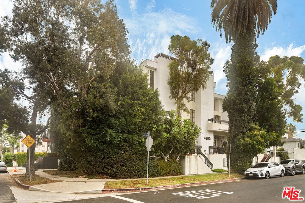 4450 Kensington Road 8 — photo
