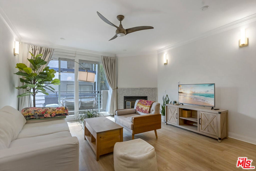 20 Catamaran Street 104 — photo