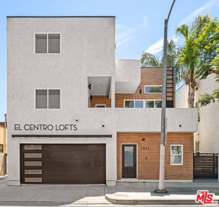5922 Barton Avenue — photo