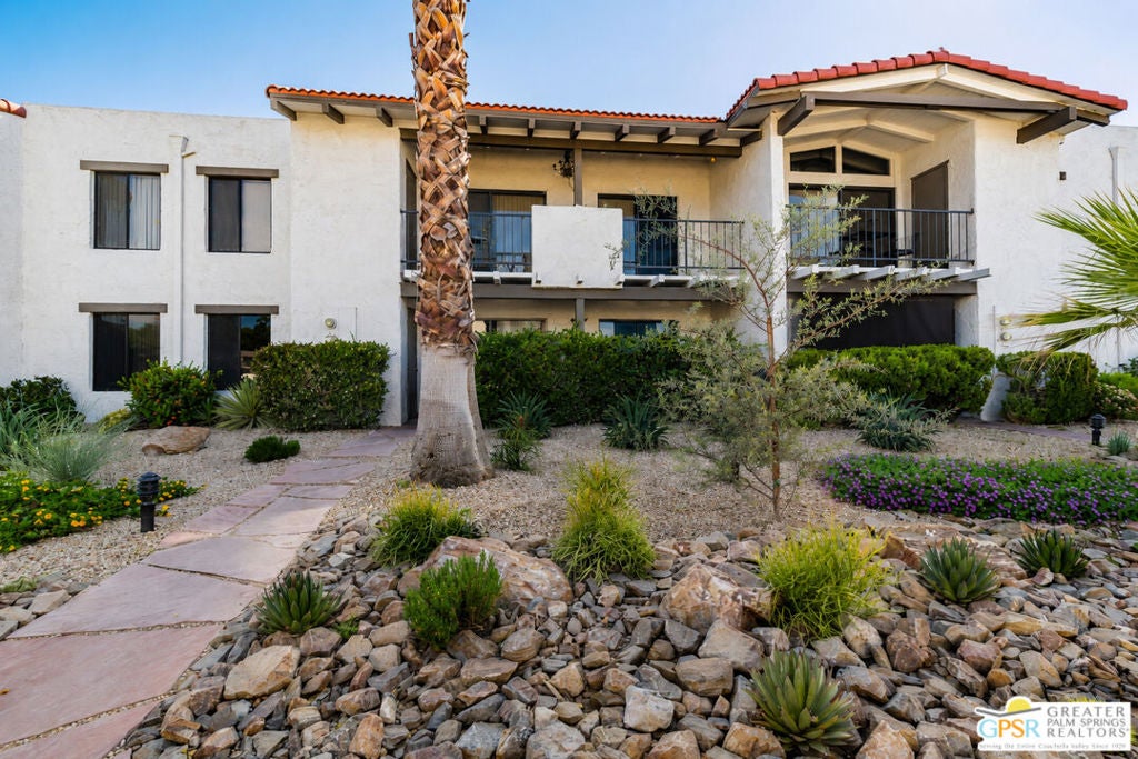 1050 E Ramon Road 42 — photo