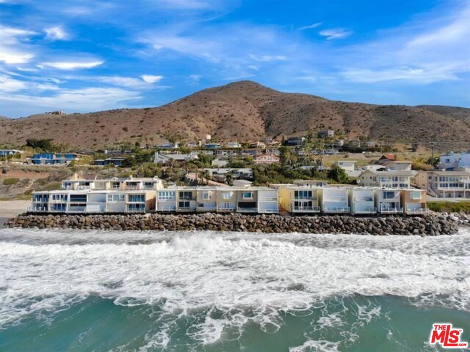 11770 Pacific Coast Highway D — photo