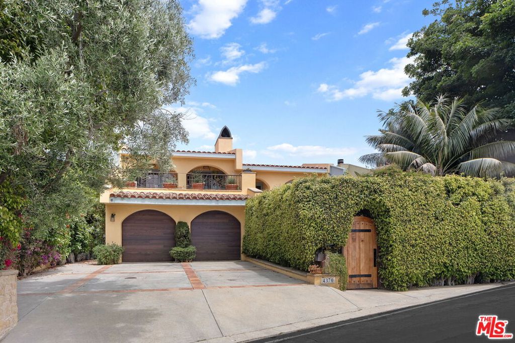 4370 Hillview Dr — photo