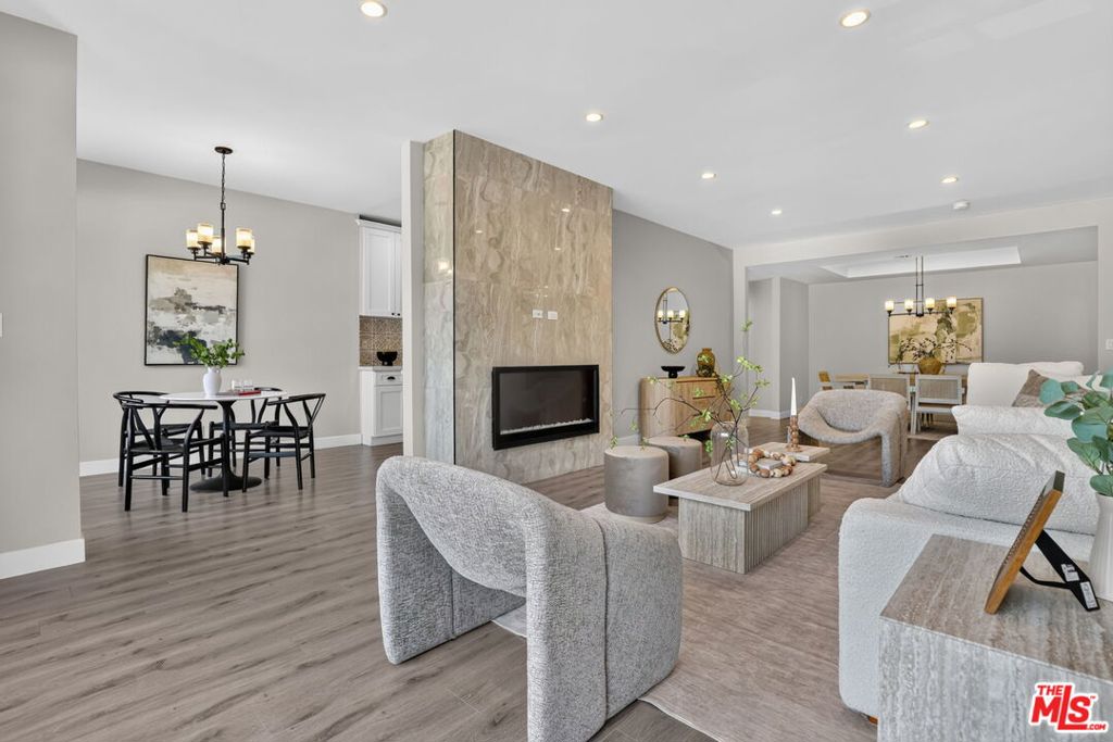 1509 Greenfield Avenue 207 — photo