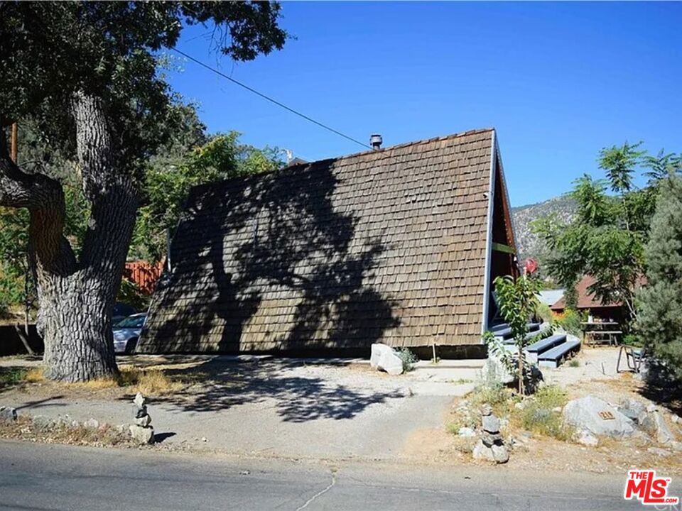 219 Pine Canyon Drive — photo