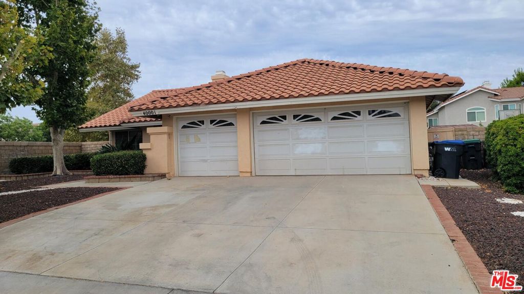 40001 Palmetto Drive — photo