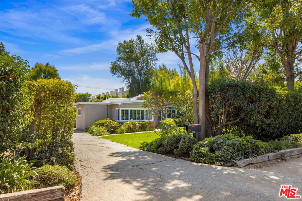 11742 Chenault Street — photo