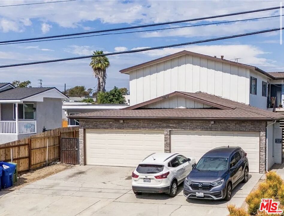 1601 Torrance Boulevard 3 — photo