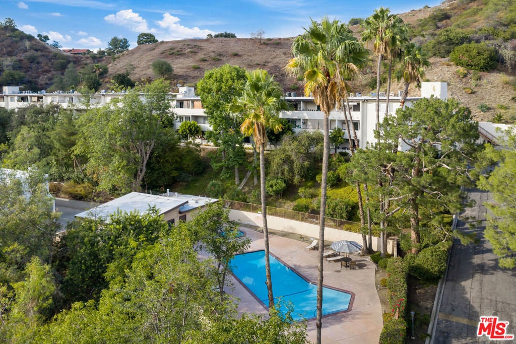 1935 Alpha Road 323 — photo