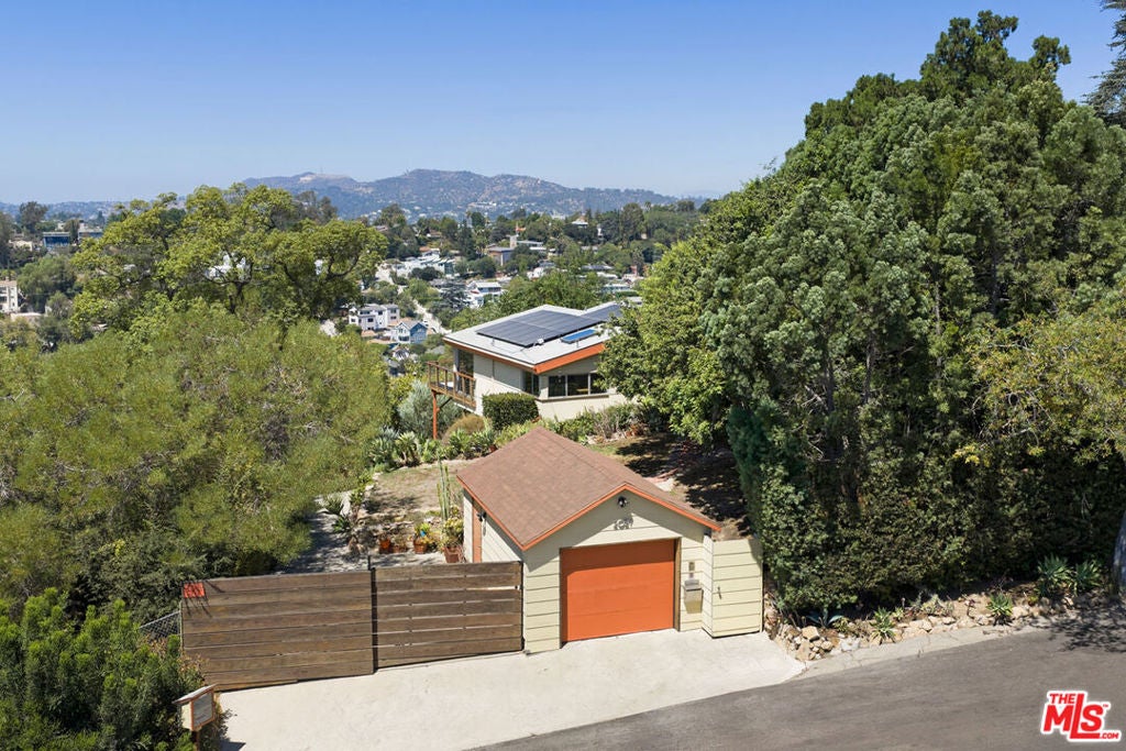 2021 Park Drive — photo
