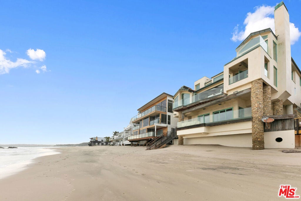 24920 Malibu Road — photo