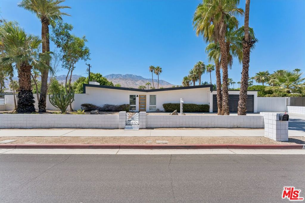 547 N Farrell Drive — photo