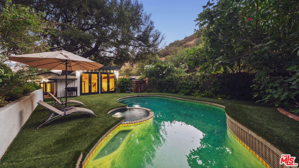 3440 Mandeville Canyon Road — photo