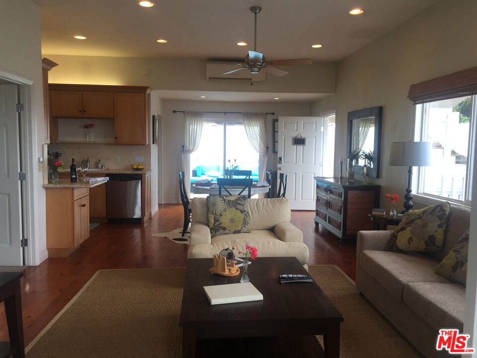 3952 Las Flores Canyon Road — photo