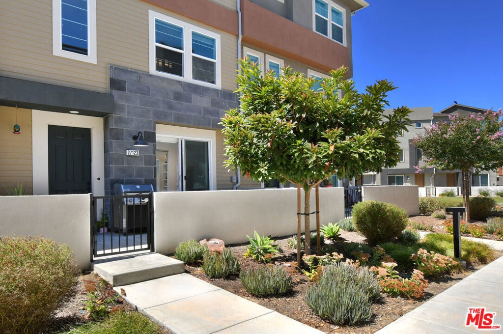 27123 Red Tail Place — photo