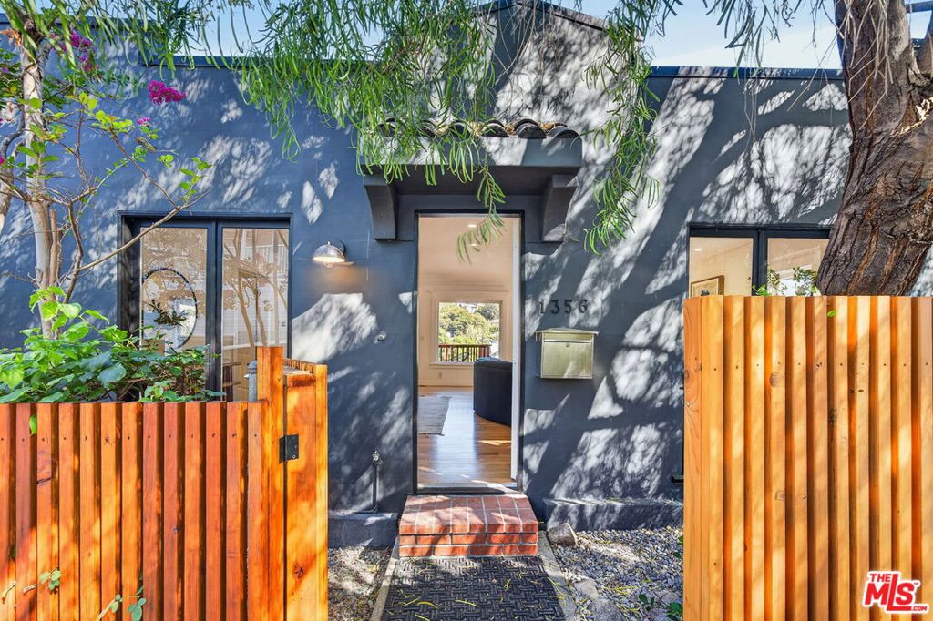 1356 Mcduff Street — photo